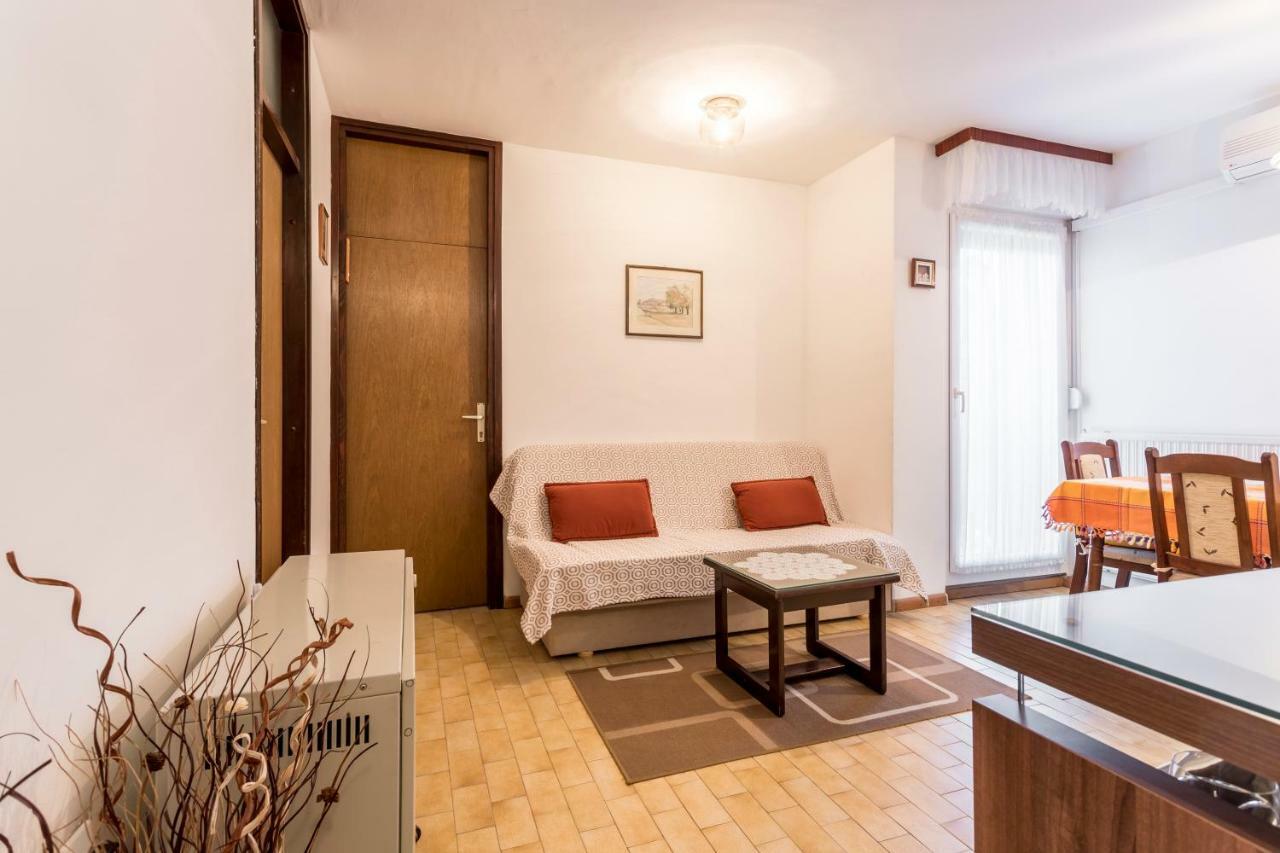 Apartment Kossi Split Bagian luar foto