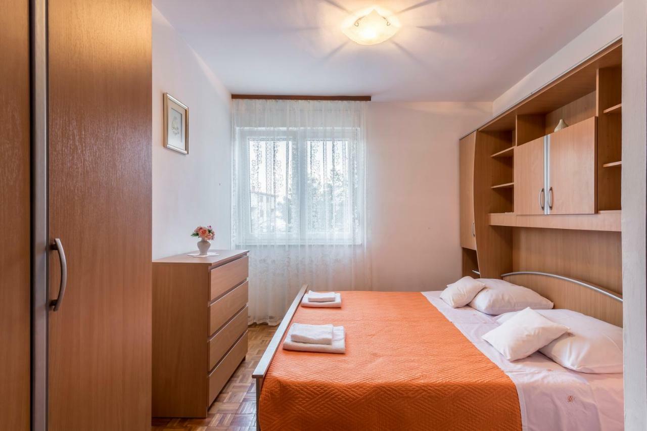 Apartment Kossi Split Bagian luar foto