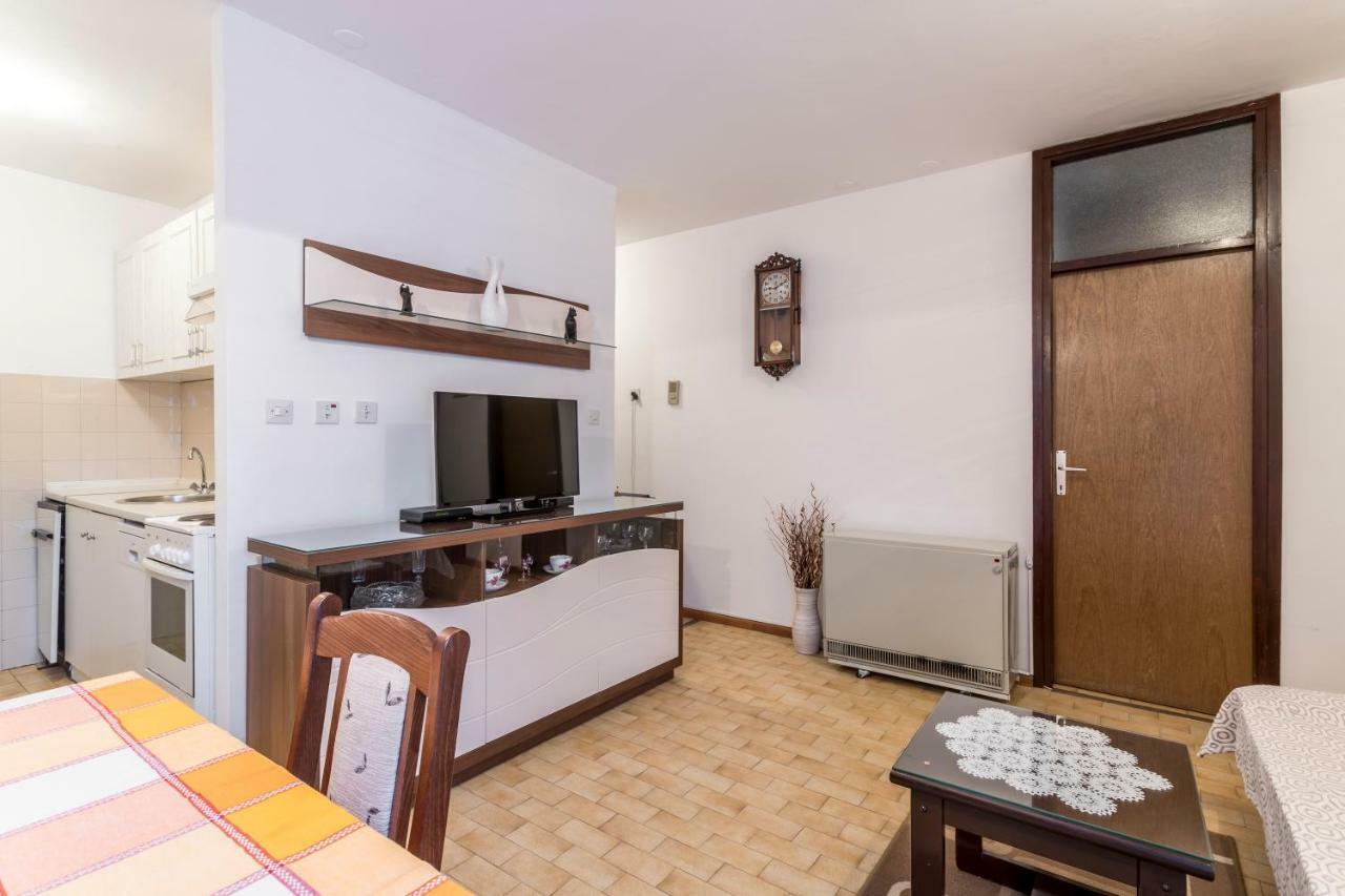 Apartment Kossi Split Bagian luar foto
