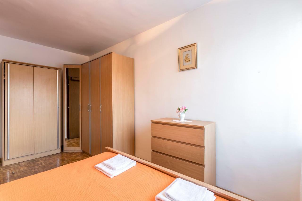 Apartment Kossi Split Bagian luar foto