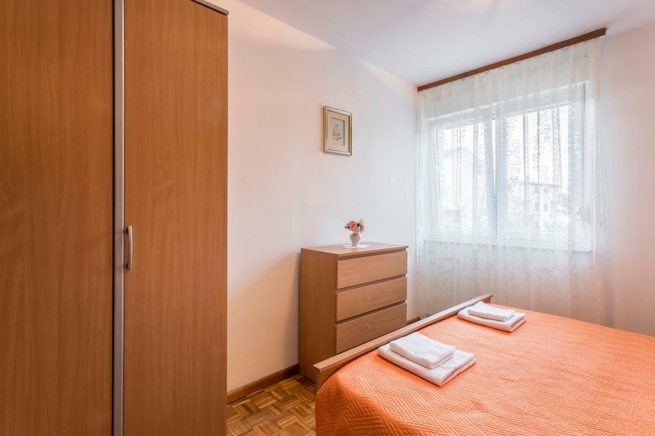 Apartment Kossi Split Bagian luar foto